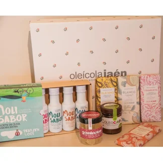 Estuche regalo con kit de cata, chocolate, Oleocao y gominolas. Imagen 01.