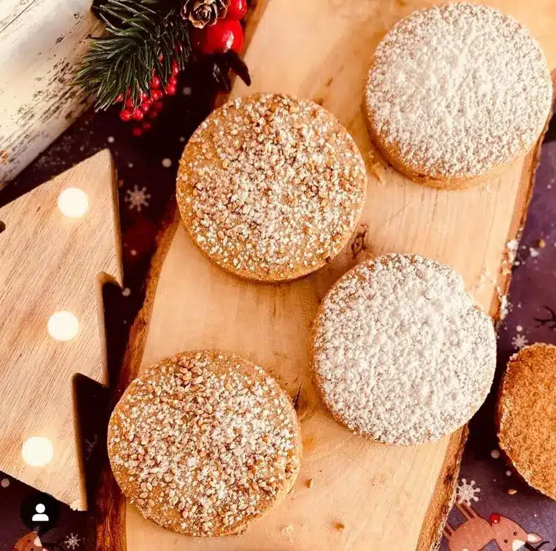 Polvorones de almendra y aceite de oliva virgen extra. Imagen 01
