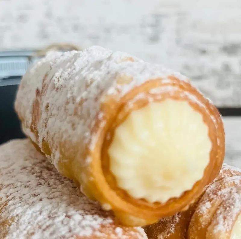 Cañas rellenas de crema pastelera al mascarpone. Imagen 04