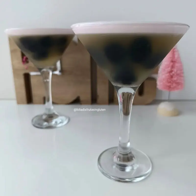Copa de kefir y gelatina de moras con chocolate. Imagen 04