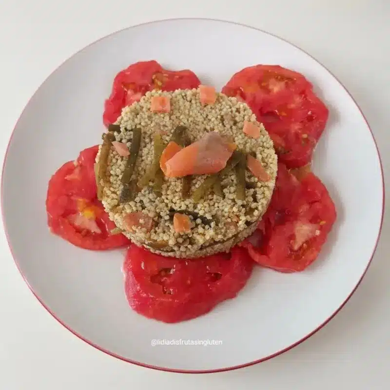 Ensalada de mijo con algas y salmón ahumado. Imagen 01
