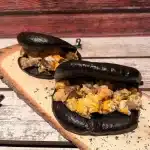 Pan bao al nero di sepia relleno de revuelto de boletus. Imagen 03