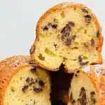 Bizcocho de mascarpone con chips de chocolate haba tonka y AOVE. Imagen 03