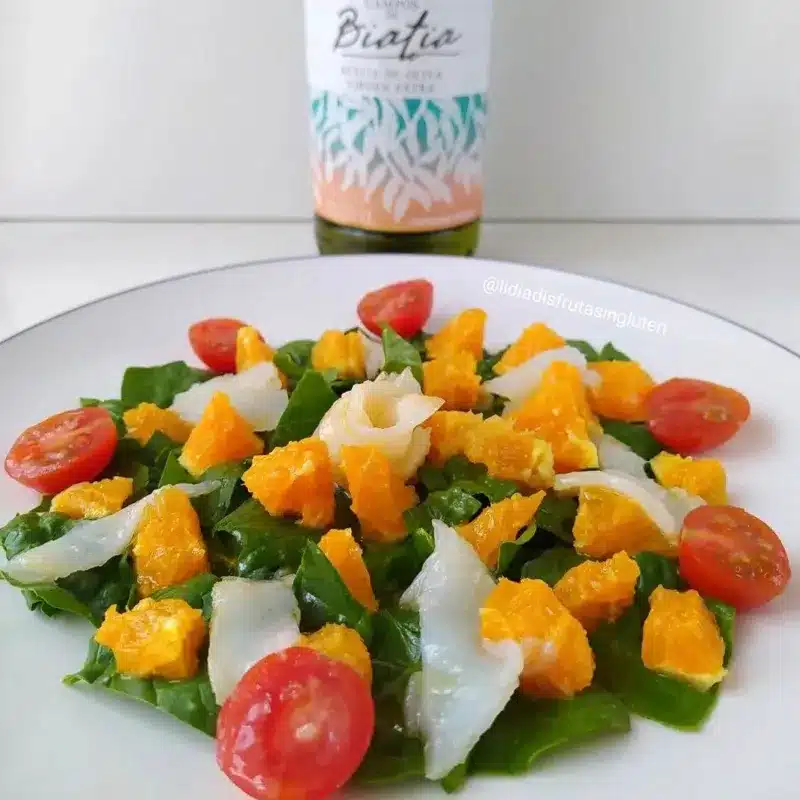 Ensalada citrica con espinacas y bacalao ahumado. Imagen 04