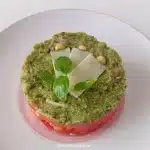 Tartar de tomate con pesto de avellana. Imagen 02
