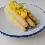 Ensalada de espárragos blancos con aguacate. Imagen 04