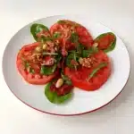 Ensalada de espinacas baby con crujiente de jamón. Imagen 01