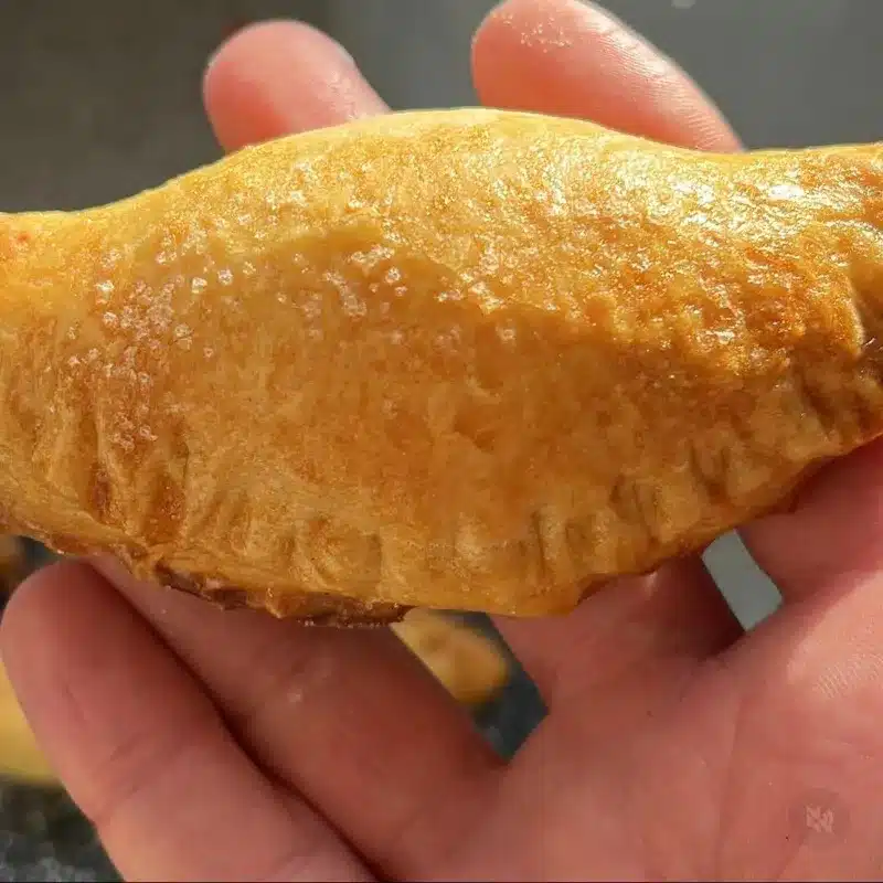 Empanadillas fritas rellenas de crema. Imagen 05