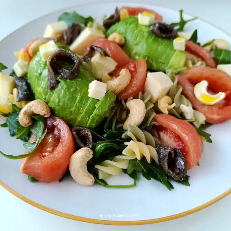 Ensalada de pasta sin gluten con rúcula. Imagen 11