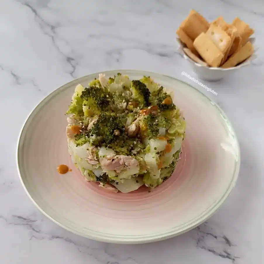 Ensalada de patata, bonito y brécol. Imagen 04